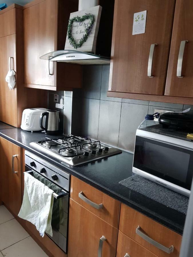 Comfortable Host, in zone 2-3 Hotell London Eksteriør bilde